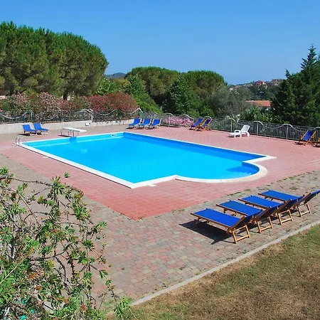 Casa Rosada - Piscina, Aria Condizionata, Terrazze E Posti Auto Apartman