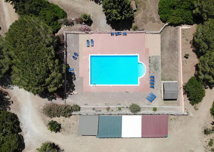 Casa Rosada - Piscina, Aria Condizionata, Terrazze E Posti Auto * Marina di Campo